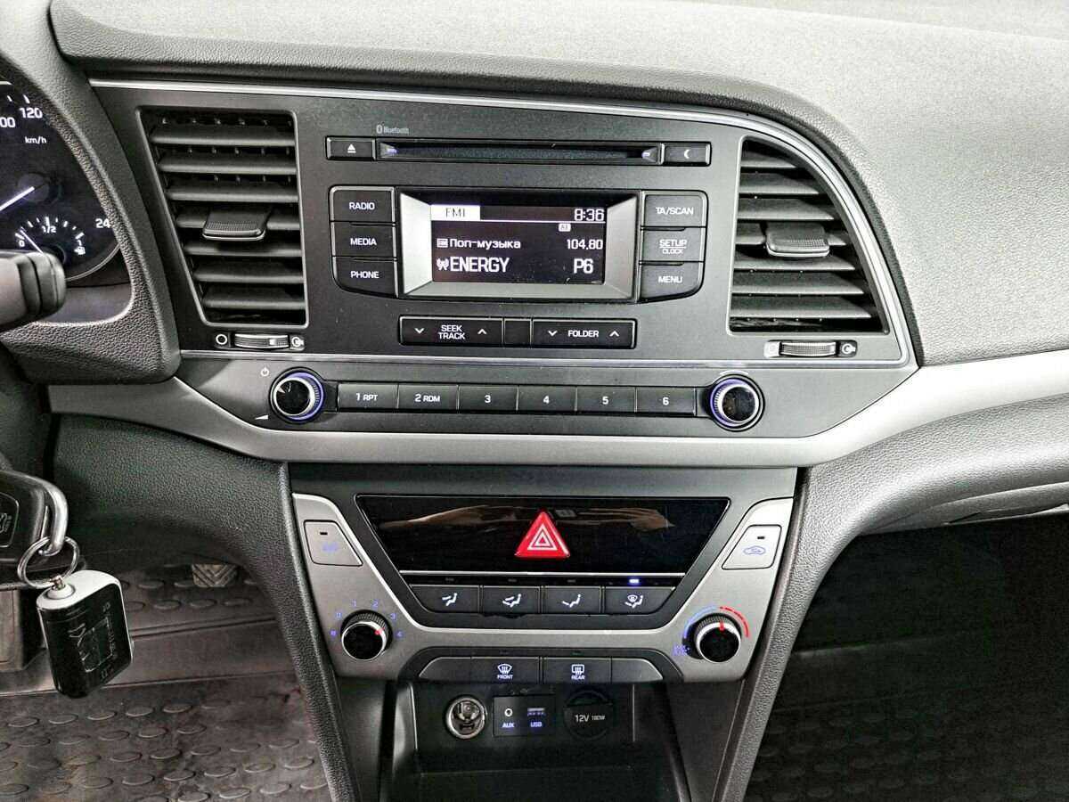 Hyundai Elantra б/у, 2017, Механическая. Фото: #12