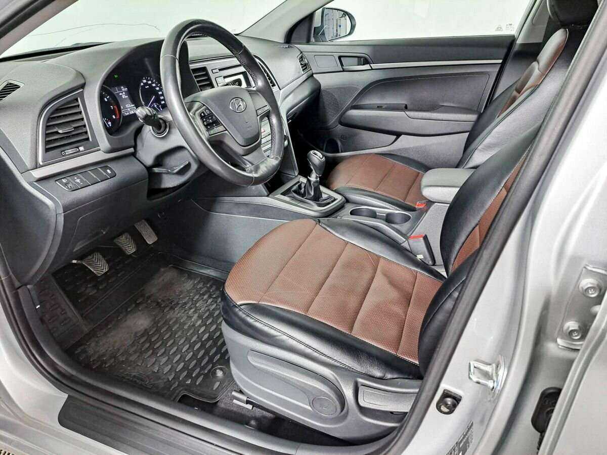Hyundai Elantra б/у, 2017, Механическая. Фото: #13