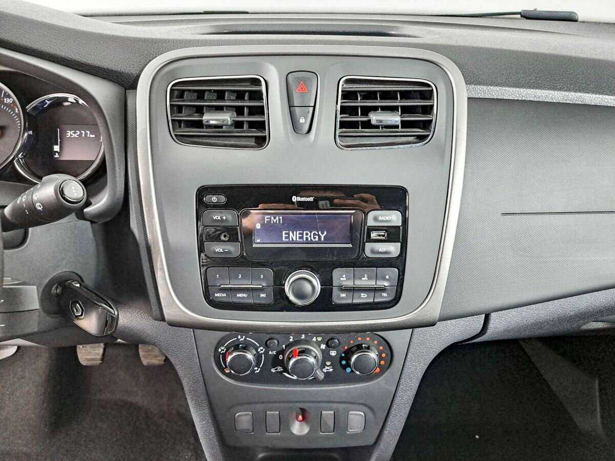 Рено Сандеро б/у, 2021, Механическая. Фото: #12