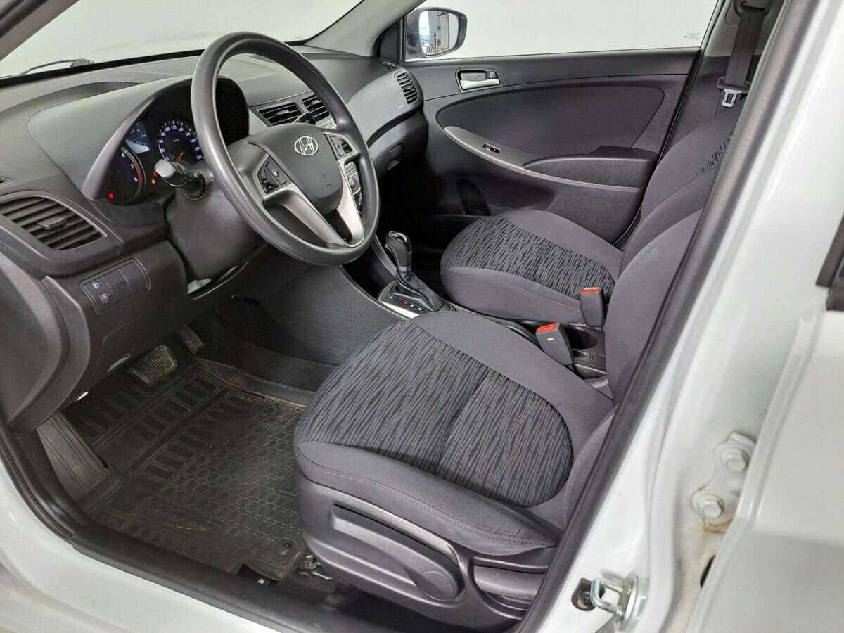 Хендай Солярис б/у, 2014, Автоматическая. Фото: #13