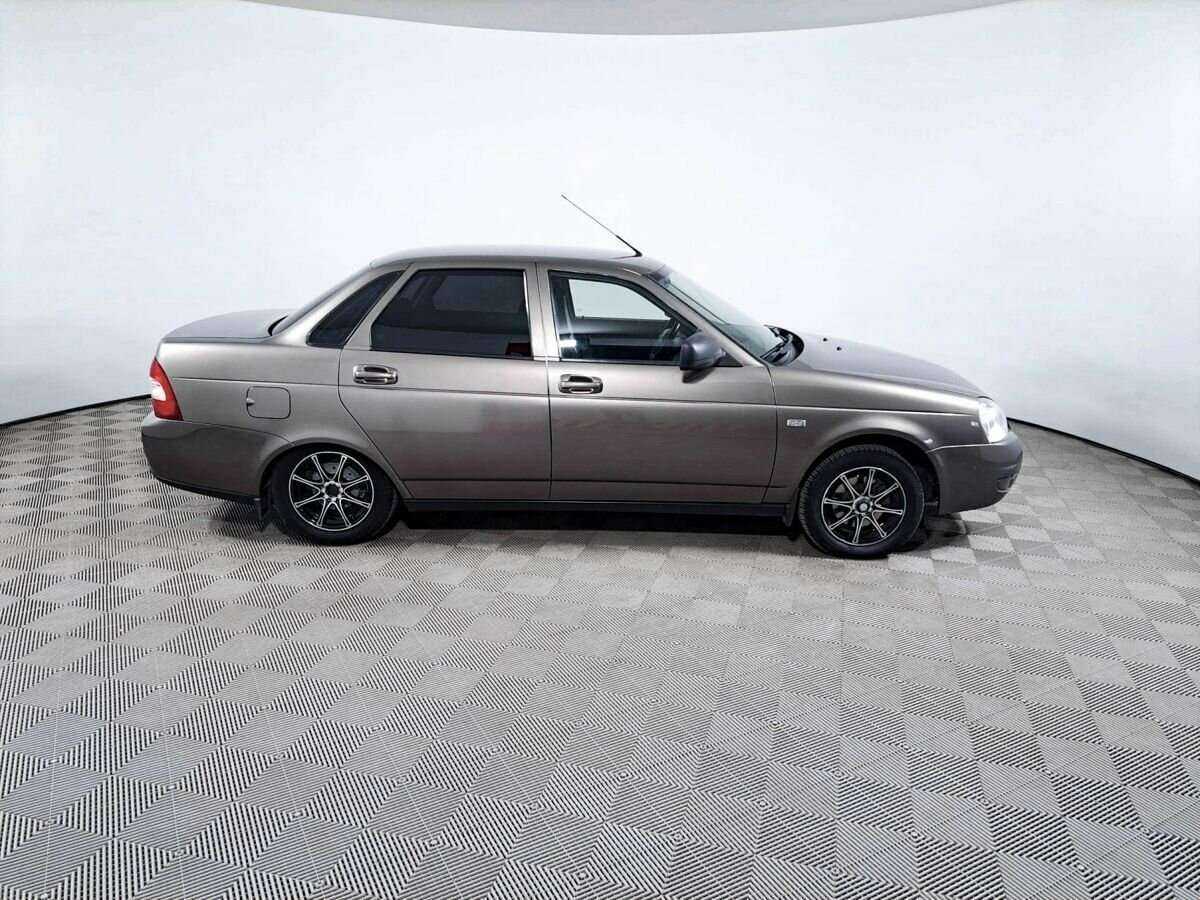 Lada (ВАЗ) Priora б/у, 2017, Механическая. Фото: #3