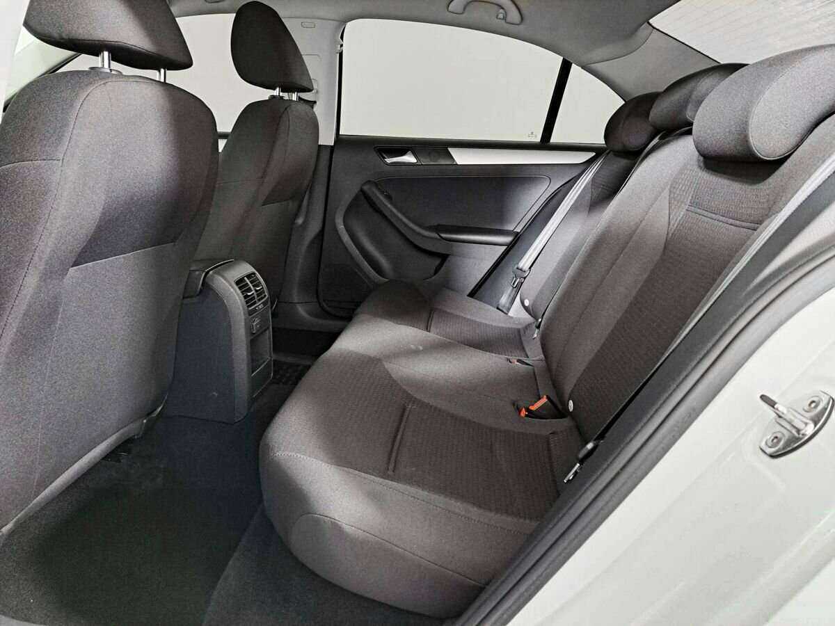 Volkswagen Jetta б/у, 2016, Роботизированная. Фото: #11