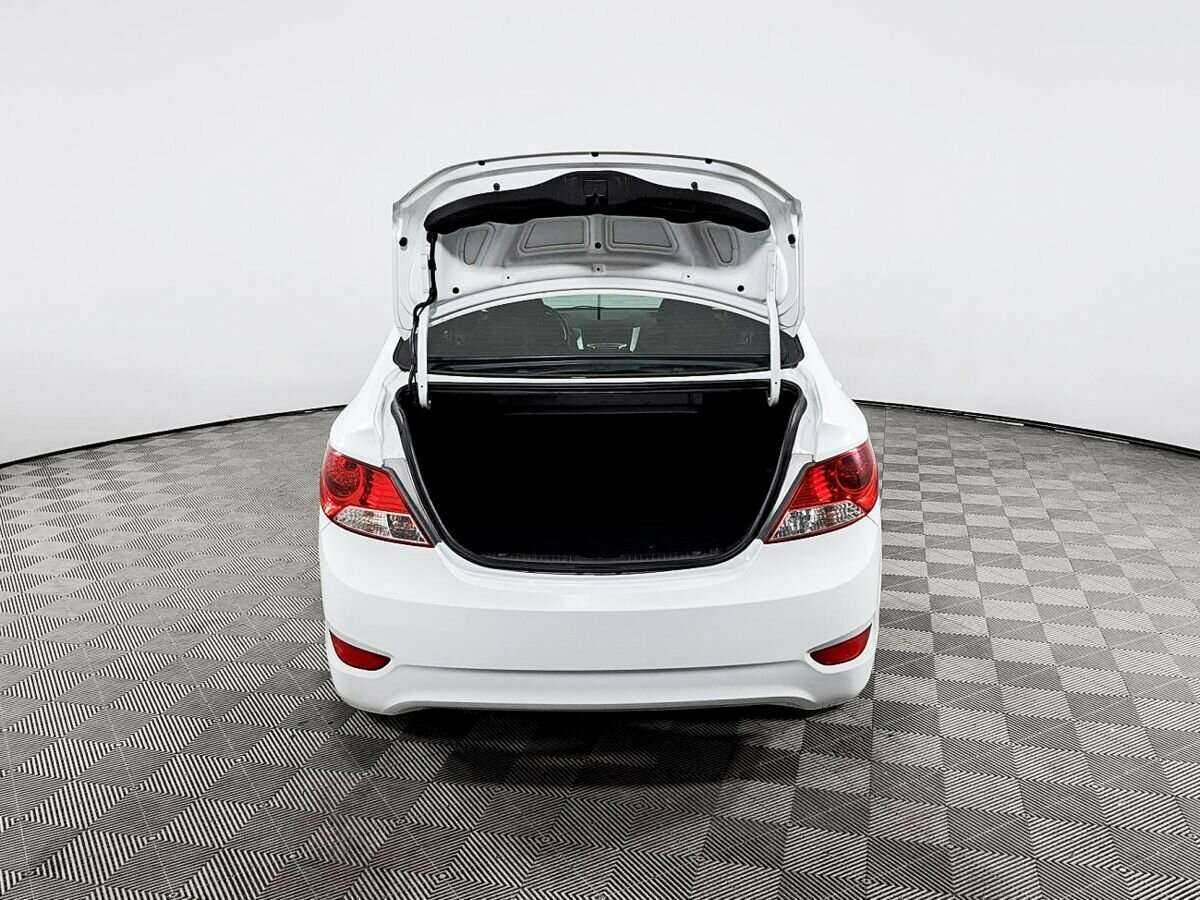 Хендай Солярис б/у, 2013, Автоматическая. Фото: #9