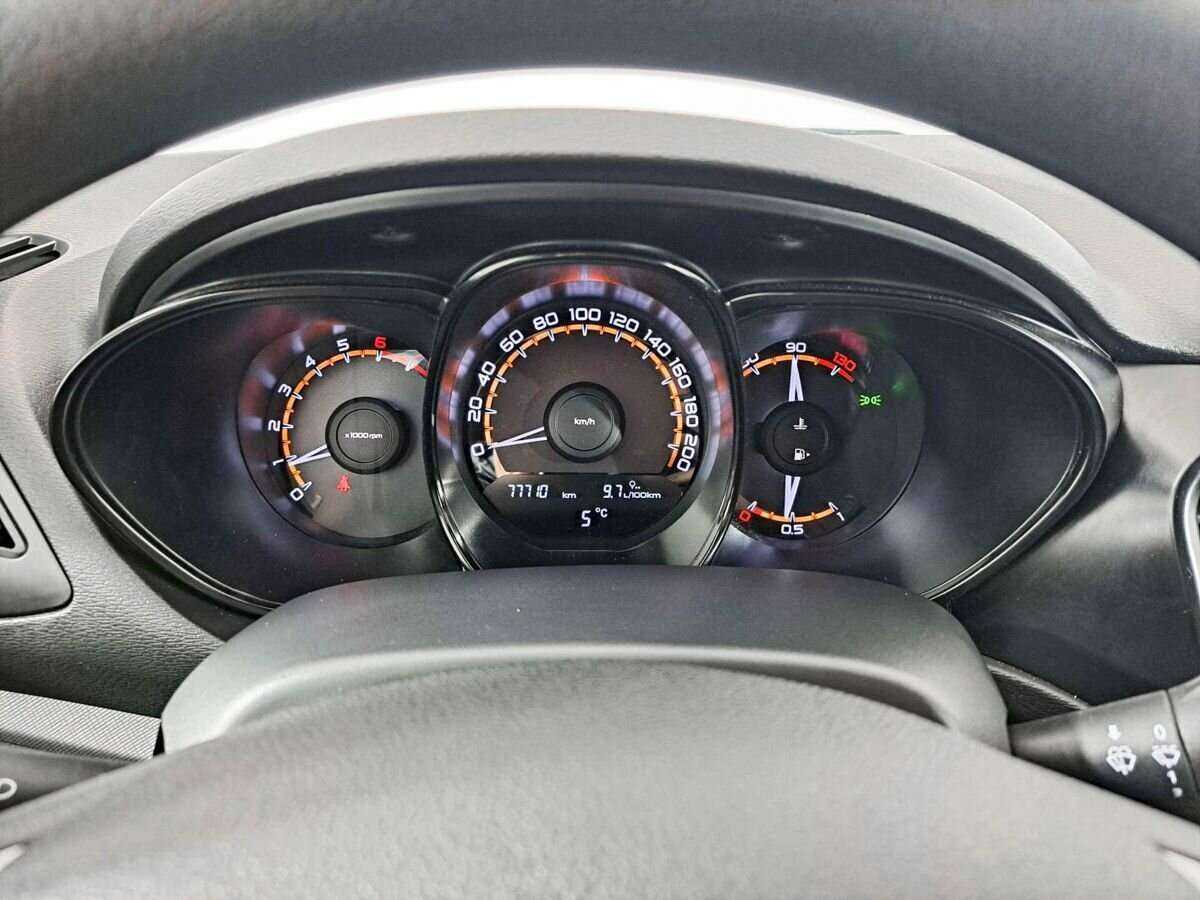 Лада (ВАЗ) Веста б/у, 2019, Механическая. Фото: #10