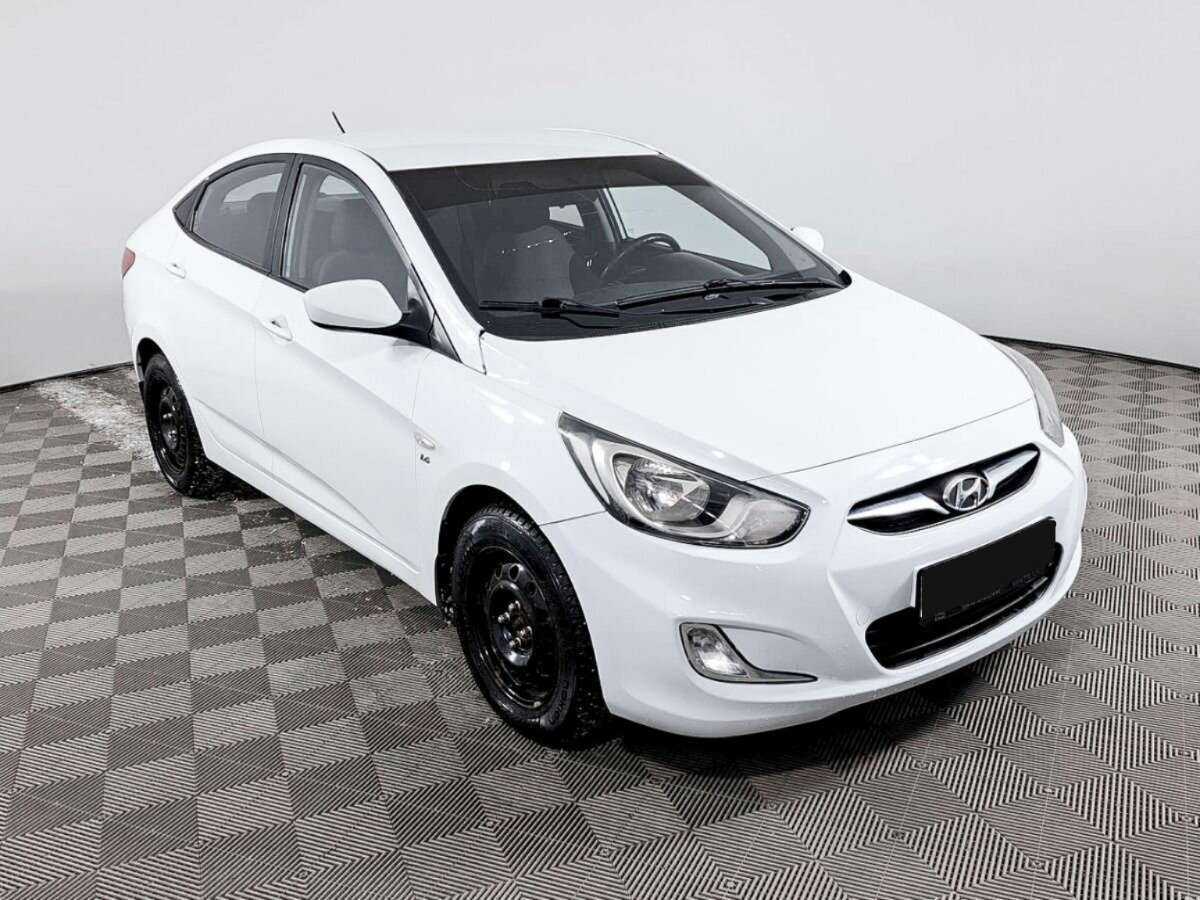 Хендай Солярис б/у, 2013, Автоматическая. Фото: #2