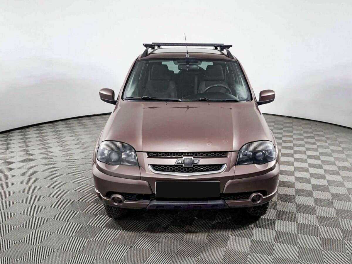 Chevrolet Niva б/у, 2017, Механическая. Фото: #1