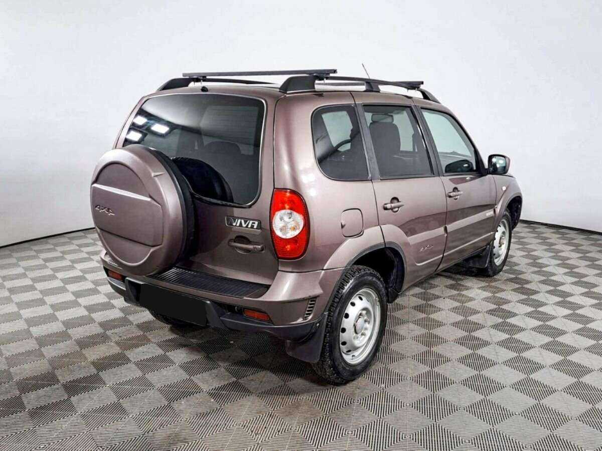 Chevrolet Niva б/у, 2017, Механическая. Фото: #4