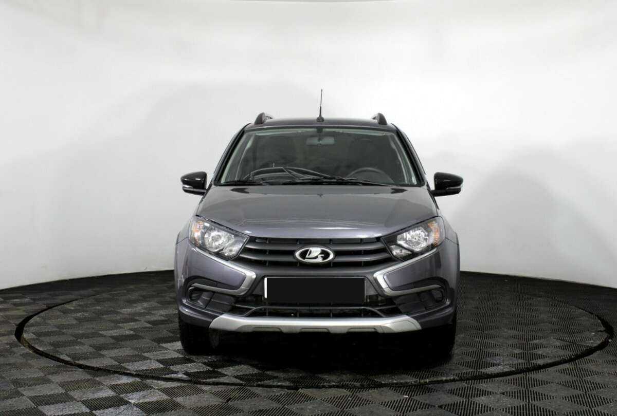 Лада (ВАЗ) Гранта б/у, 2022, Механическая. Фото: #1