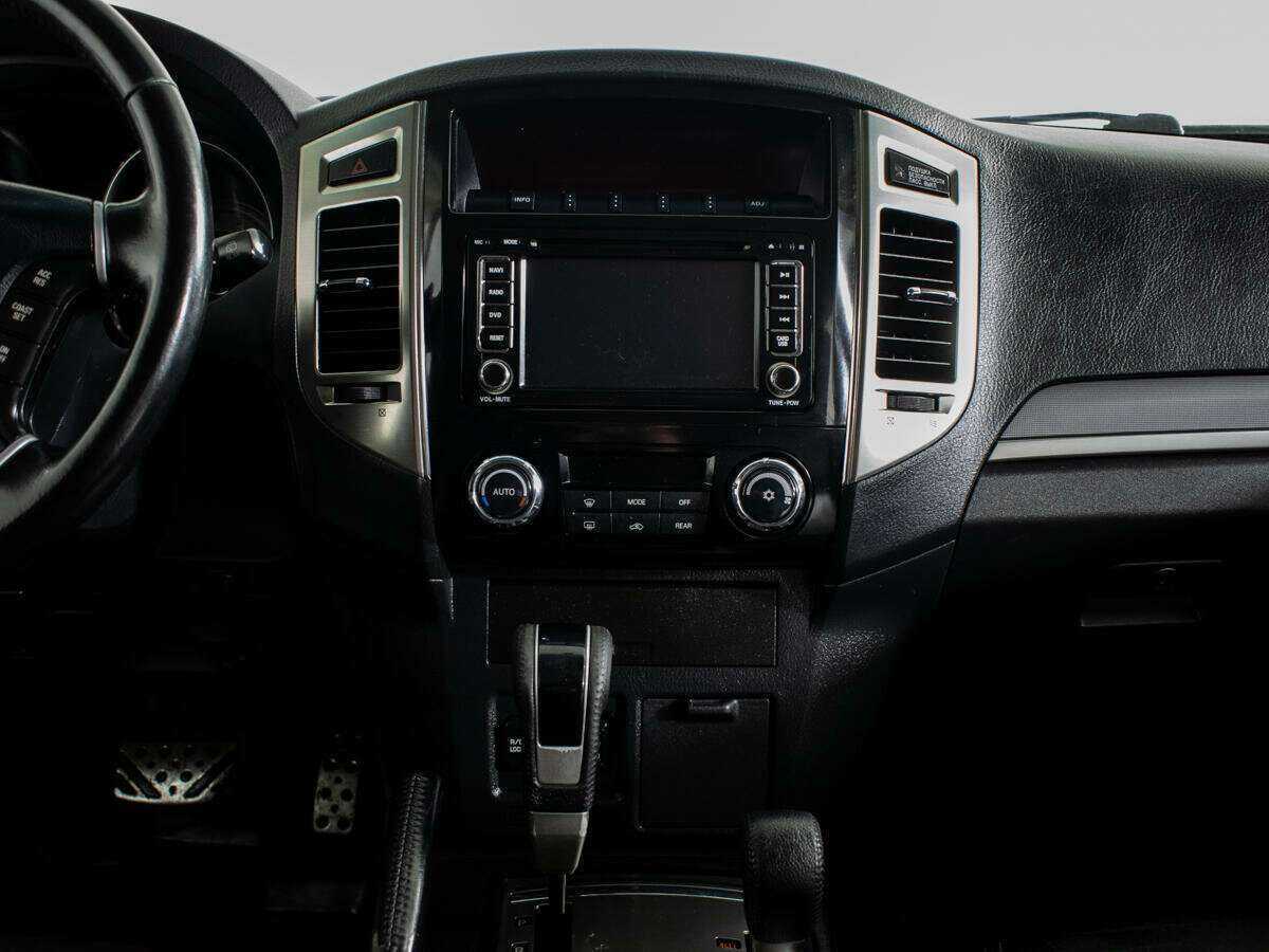 Митсубиши Паджеро б/у, 2015, Автоматическая. Фото: #7