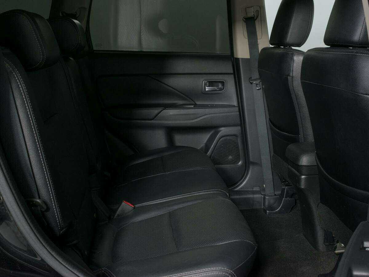 Митсубиши Оутлэндер б/у, 2016, Вариатор. Фото: #8