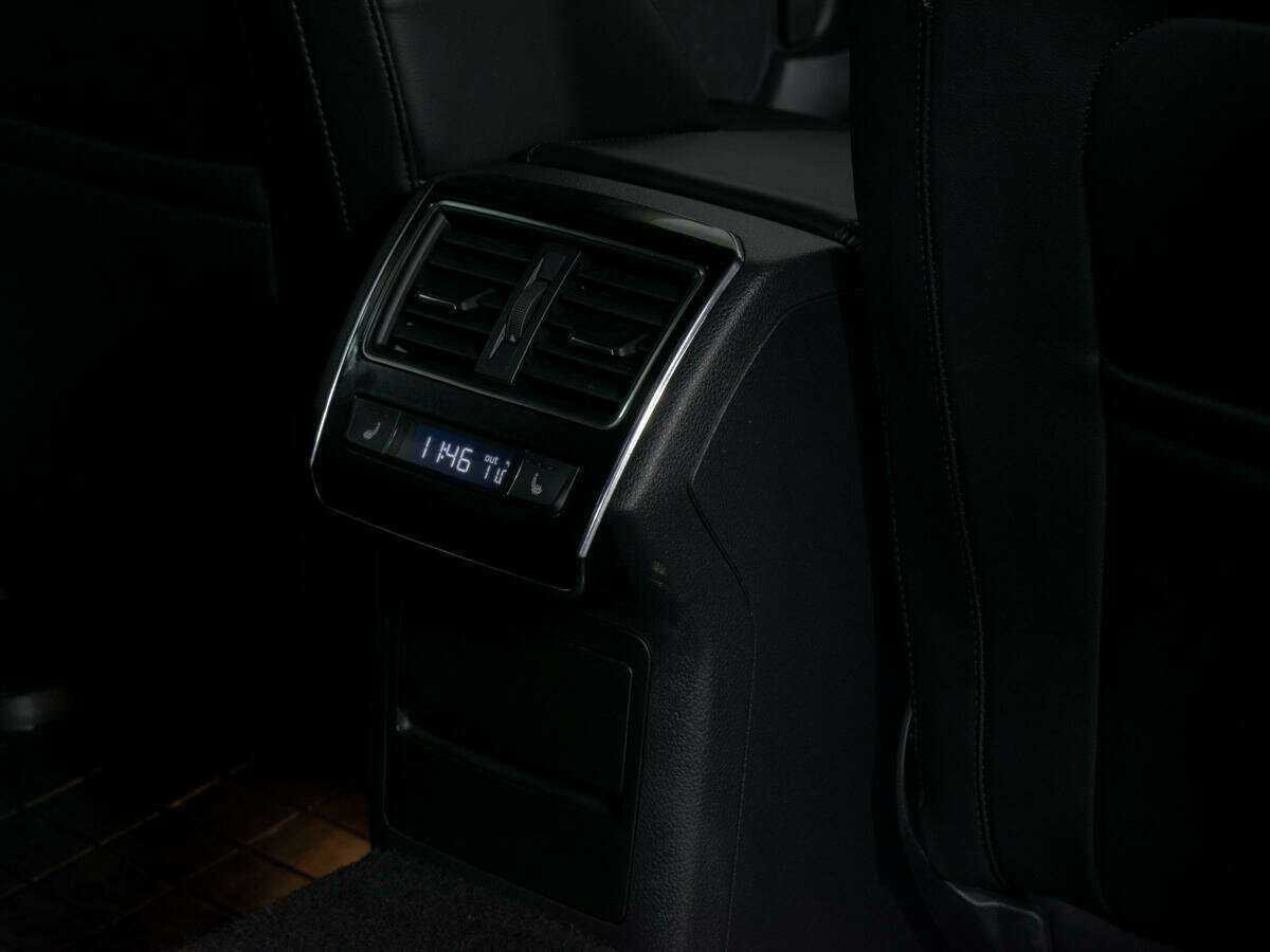 Skoda Superb б/у, 2019, Роботизированная. Фото: #11