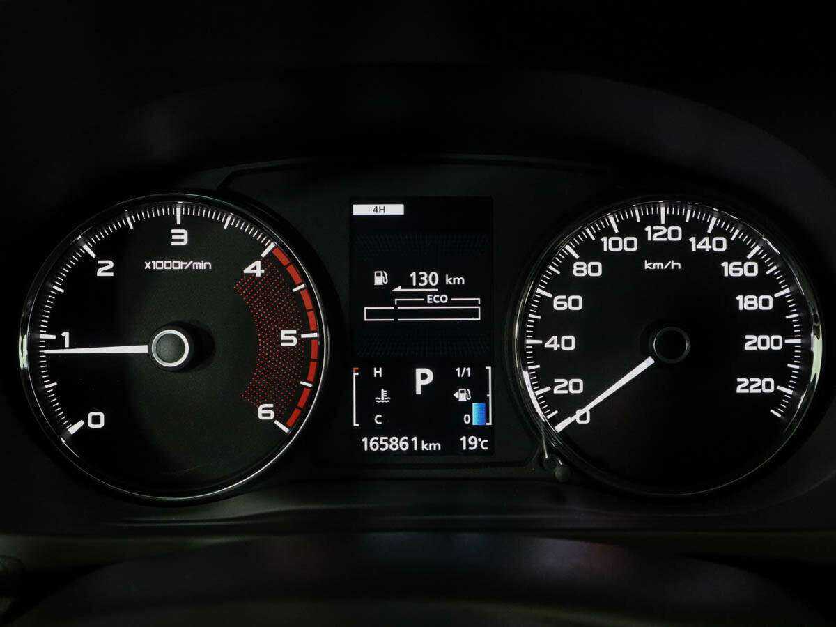 Митсубиши Паджеро Спорт б/у, 2017, Автоматическая. Фото: #8