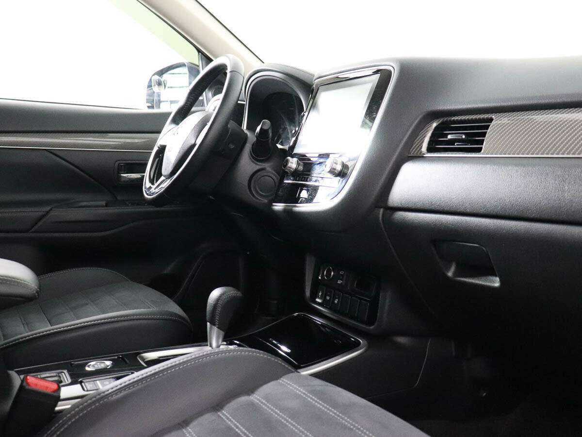 Митсубиши Оутлэндер б/у, 2022, Вариатор. Фото: #6