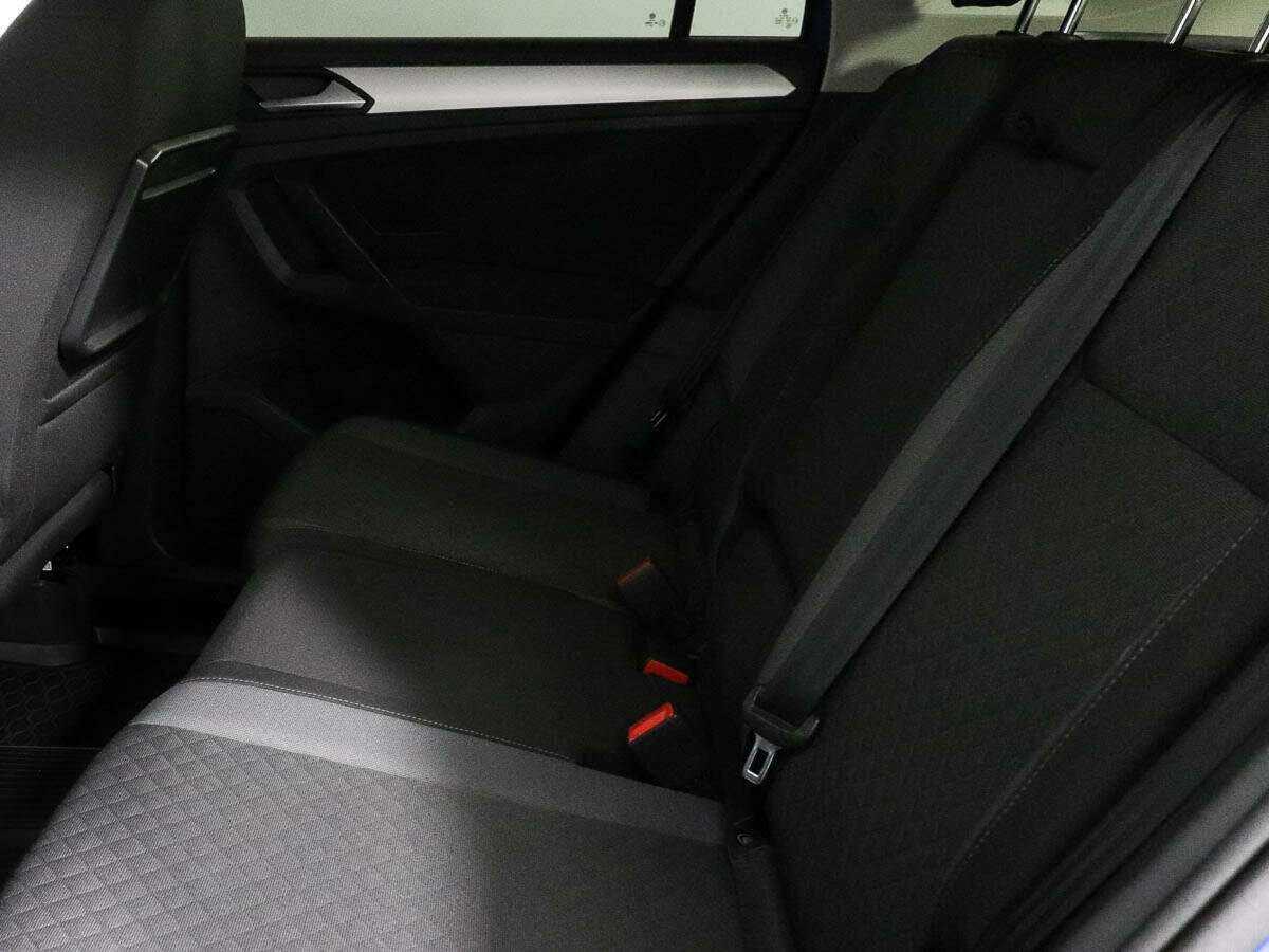 Volkswagen Tiguan б/у, 2020, Роботизированная. Фото: #4