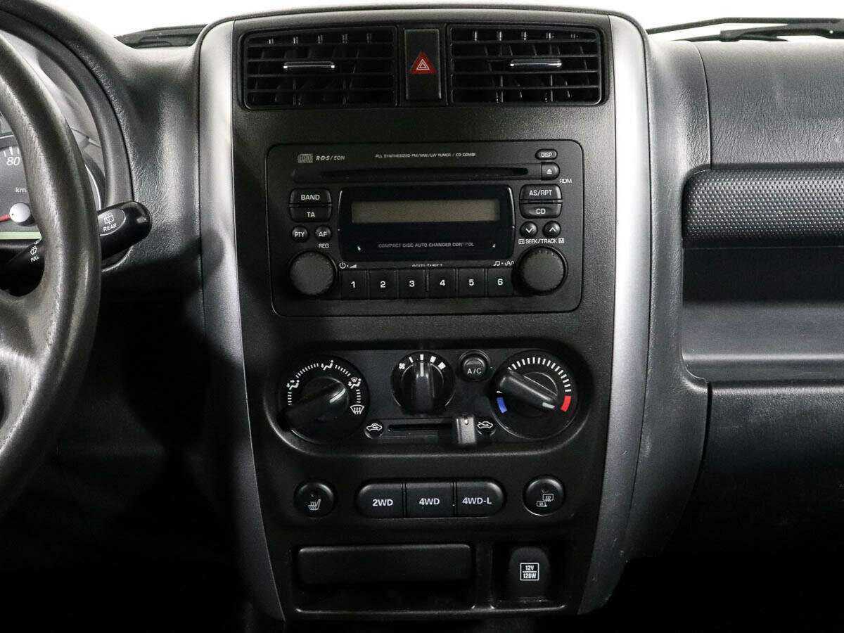 Suzuki Jimny б/у, 2013, Механическая. Фото: #10