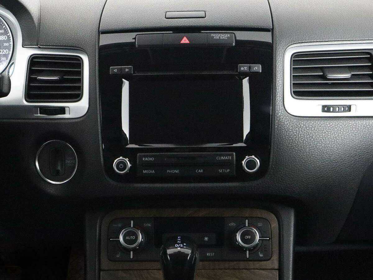 Volkswagen Touareg б/у, 2012, Автоматическая. Фото: #10