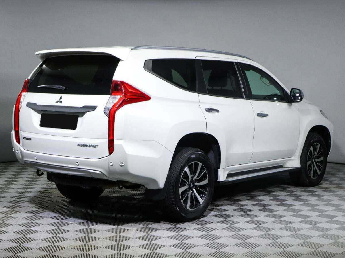 Митсубиши Паджеро Спорт б/у, 2018, Автоматическая. Фото: #1
