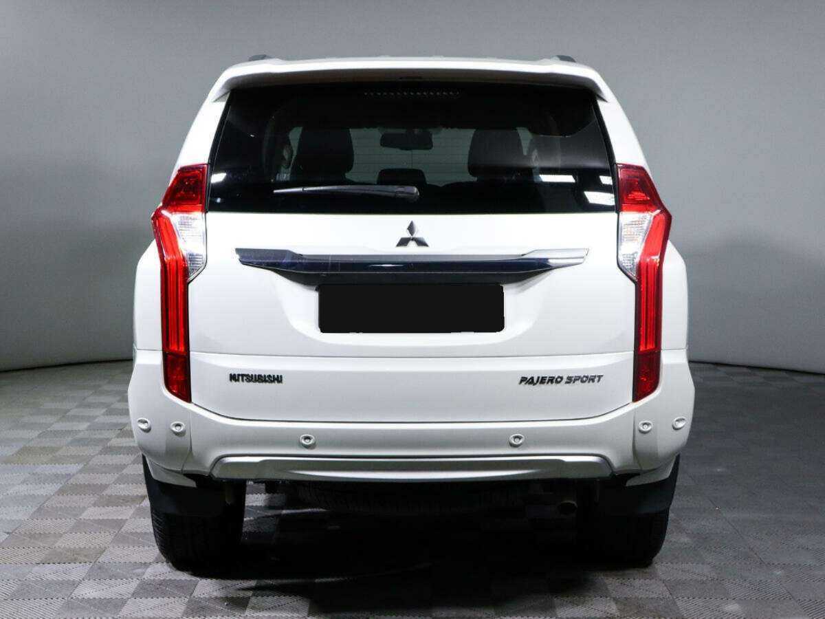 Митсубиши Паджеро Спорт б/у, 2018, Автоматическая. Фото: #2