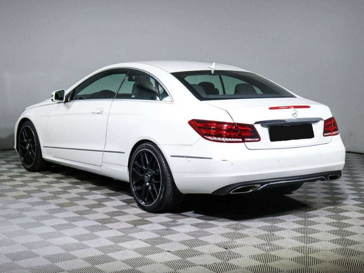 Мерседес-Бенц Е-Класс б/у, 2013, Автоматическая. Фото: #4