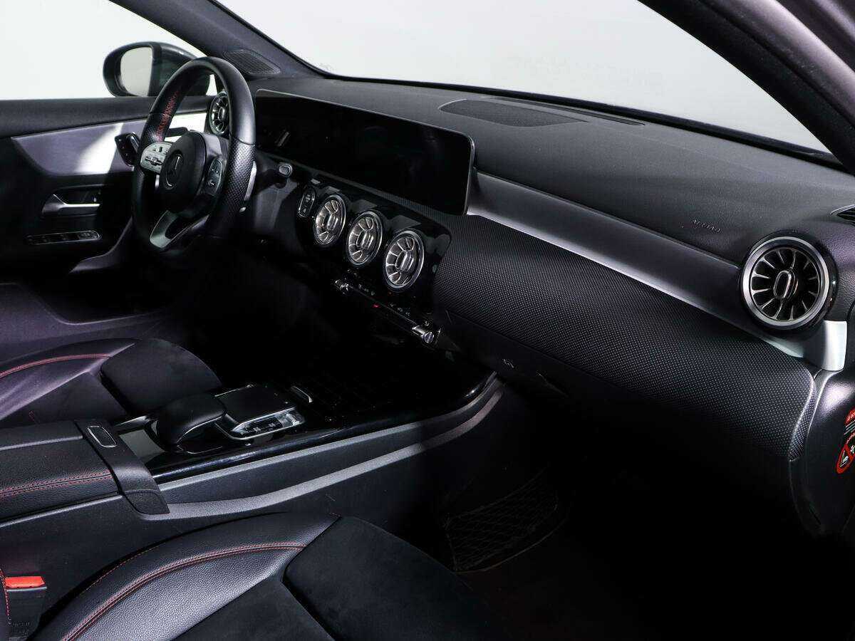 Mercedes-Benz A-Класс б/у, 2019, Роботизированная. Фото: #8