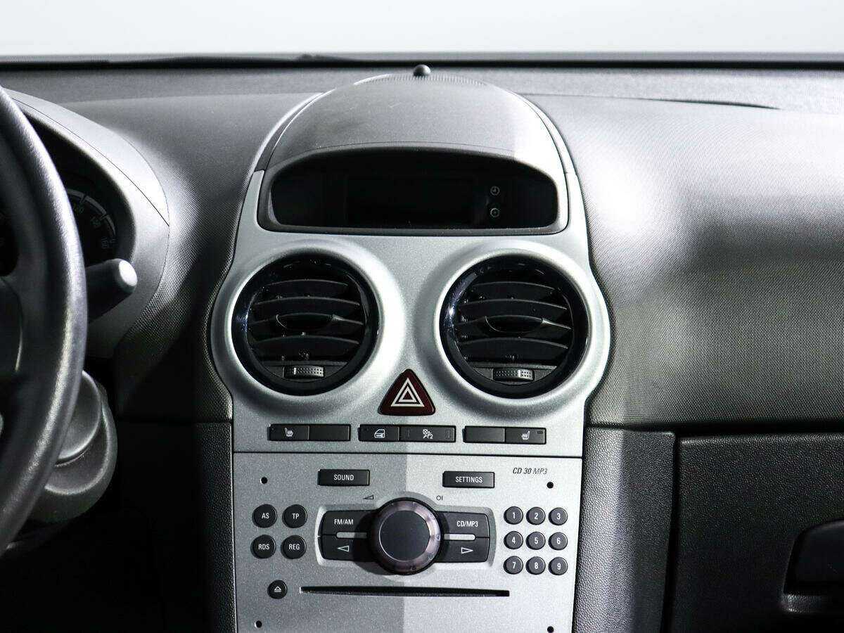 Опель Корса б/у, 2012, Механическая. Фото: #10