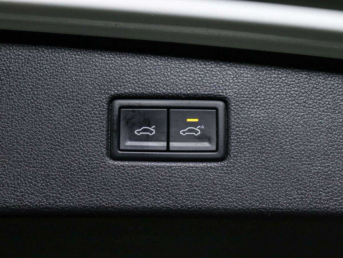 Volkswagen Tiguan б/у, 2020, Роботизированная. Фото: #13