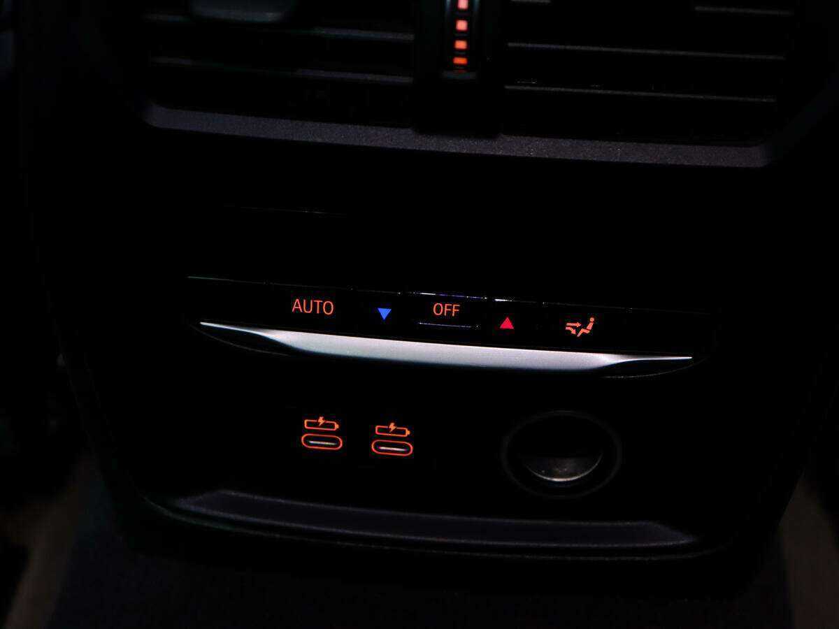 БМВ 3 серии б/у, 2019, Автоматическая. Фото: #13