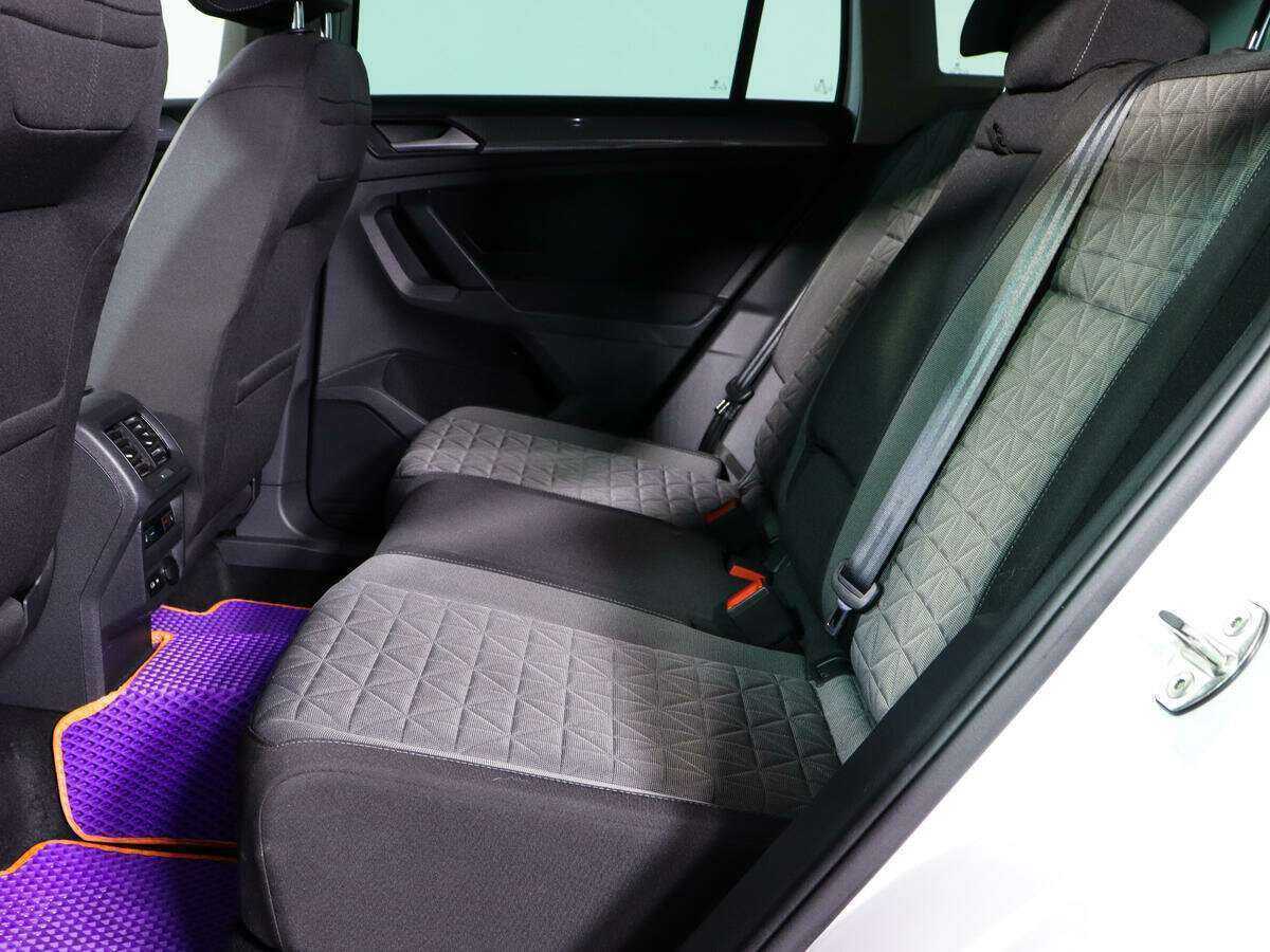 Volkswagen Tiguan б/у, 2020, Роботизированная. Фото: #9