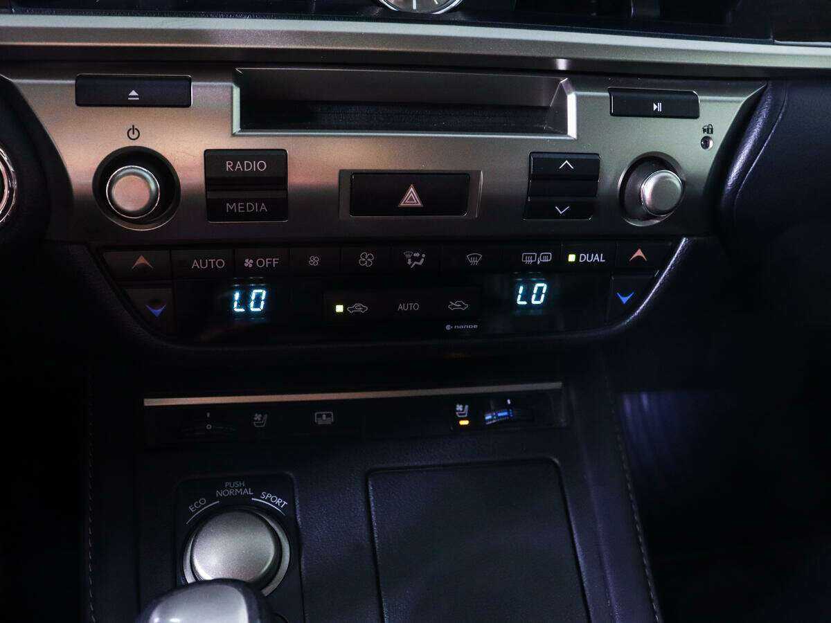 Лексус ЕС б/у, 2016, Автоматическая. Фото: #17