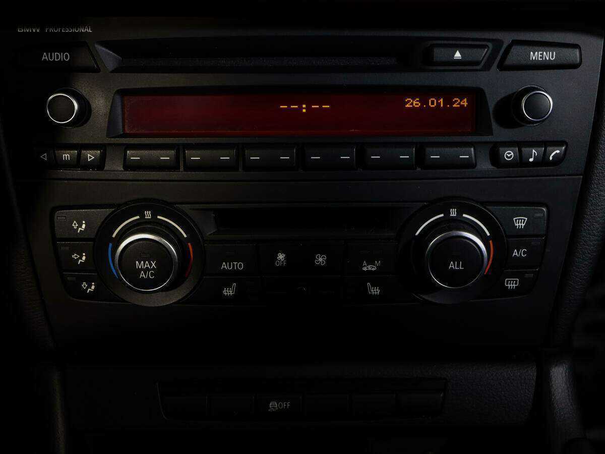 БМВ Икс1 б/у, 2014, Автоматическая. Фото: #14