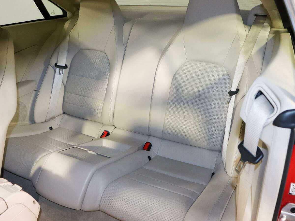 Мерседес-Бенц Е-Класс б/у, 2016, Автоматическая. Фото: #9