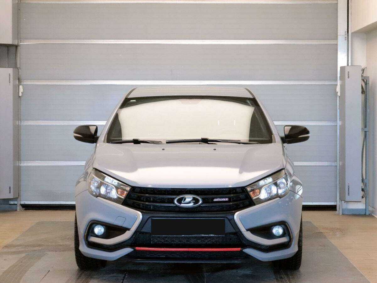 Лада (ВАЗ) Веста б/у, 2020, Механическая. Фото: #1