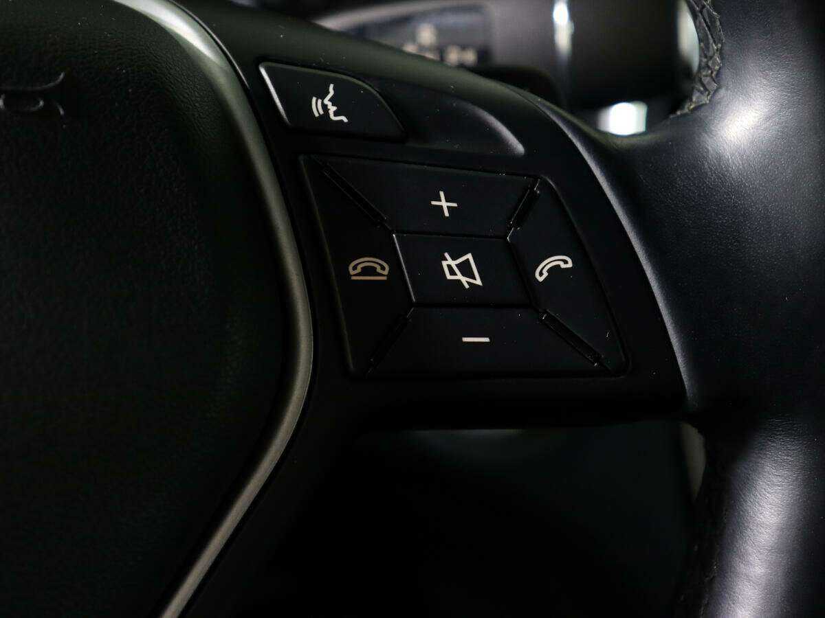 Mercedes-Benz A-Класс б/у, 2014, Роботизированная. Фото: #15