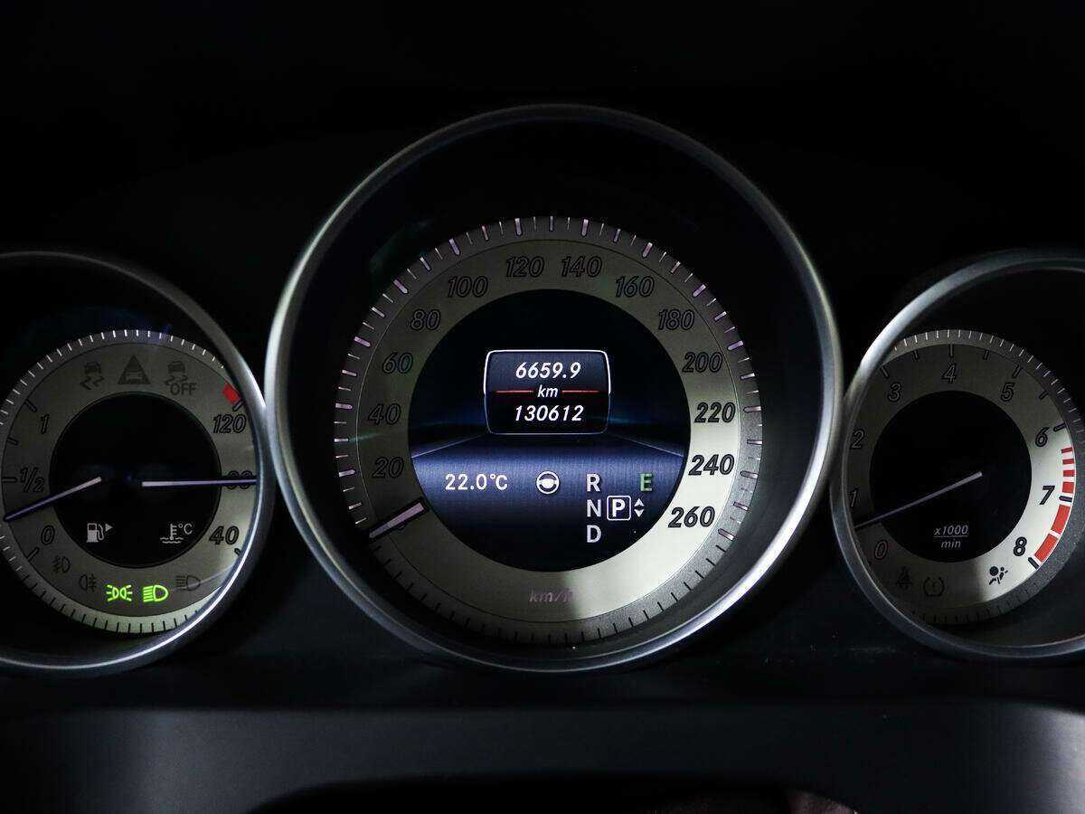 Mercedes-Benz E-Класс б/у, 2013, Автоматическая. Фото: #7