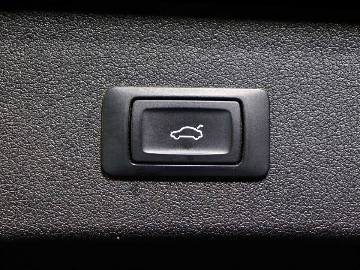 Ауди К5 б/у, 2015, Автоматическая. Фото: #15