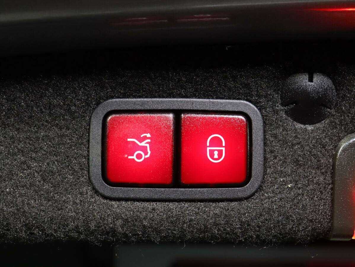 Мерседес-Бенц Ц-Класс б/у, 2015, Автоматическая. Фото: #13