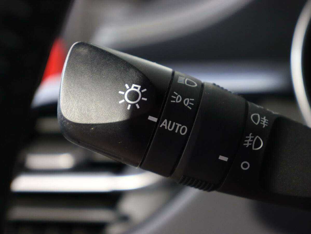 Toyota C-HR б/у, 2019, Вариатор. Фото: #15