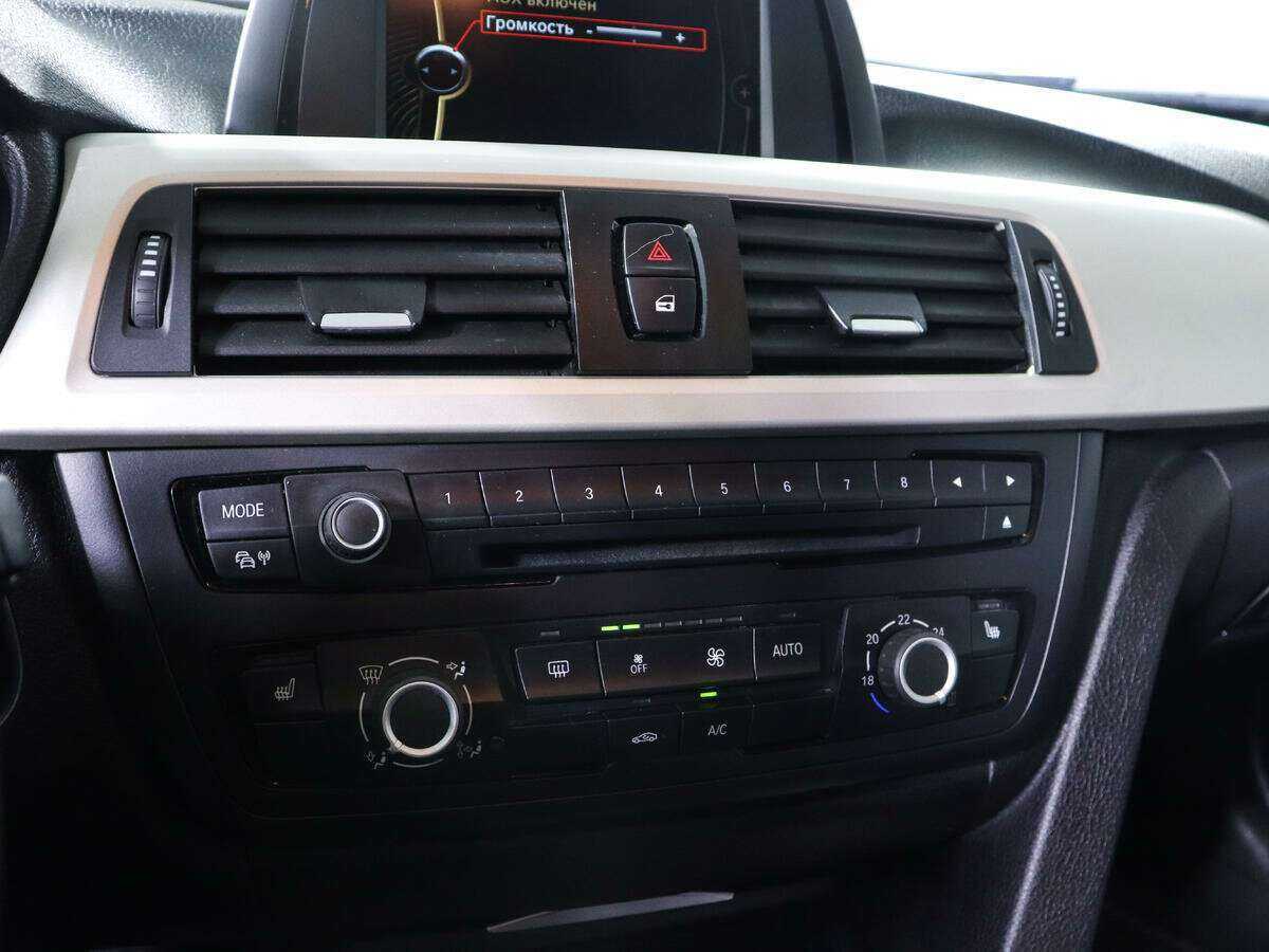 БМВ 3 серии б/у, 2013, Автоматическая. Фото: #10