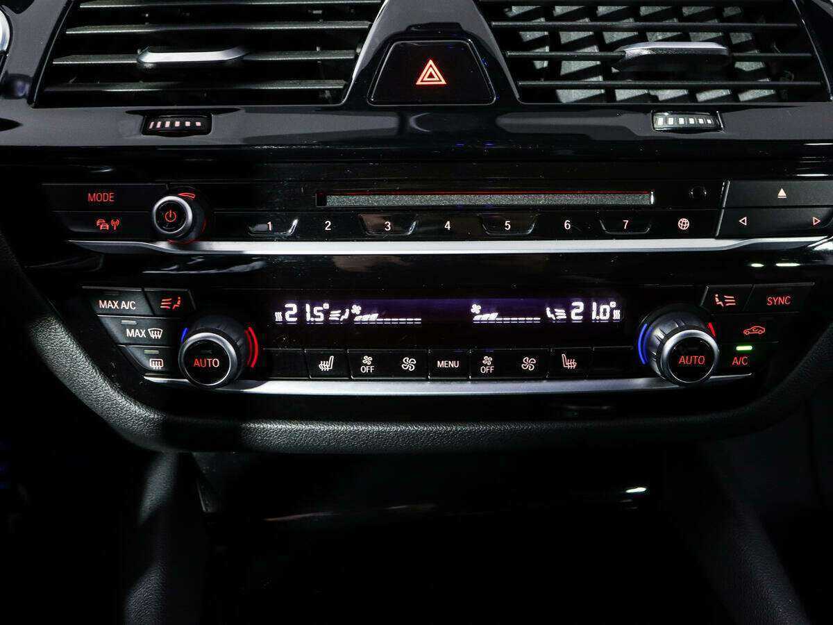 БМВ 5 серии б/у, 2017, Автоматическая. Фото: #14