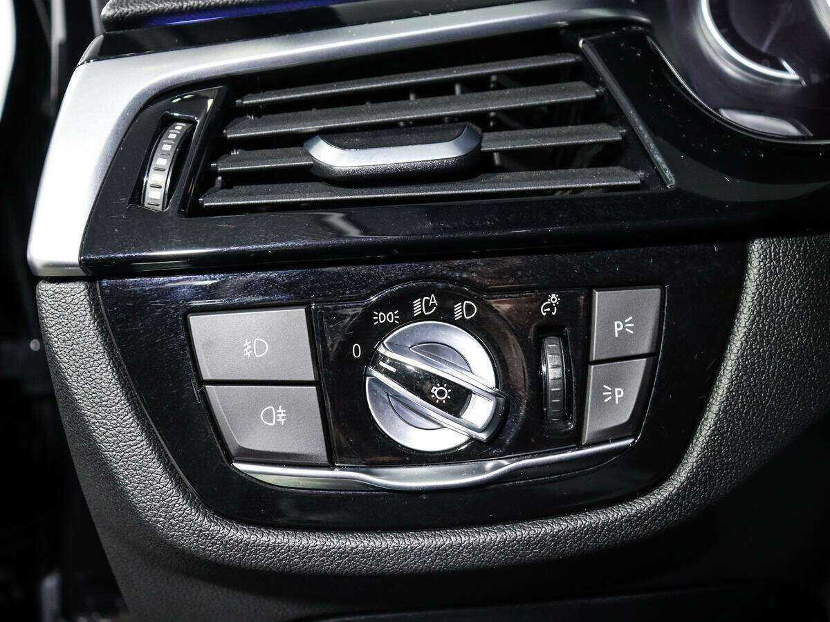 БМВ 5 серии б/у, 2017, Автоматическая. Фото: #15