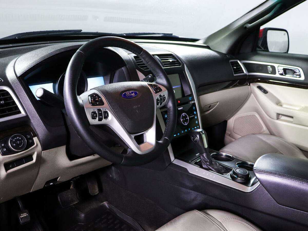Ford Explorer б/у, 2012, Автоматическая. Фото: #10