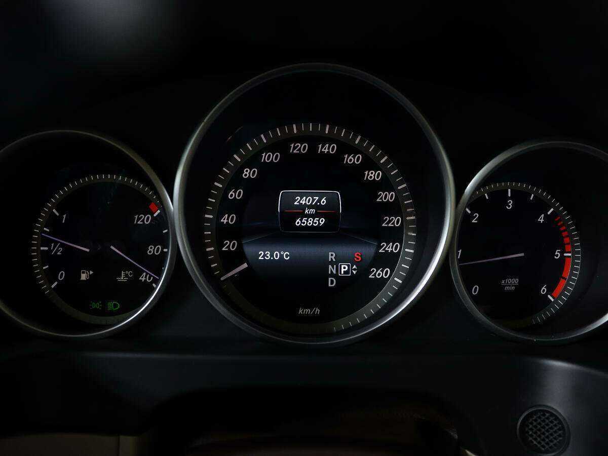 Мерседес-Бенц Е-Класс б/у, 2015, Автоматическая. Фото: #8