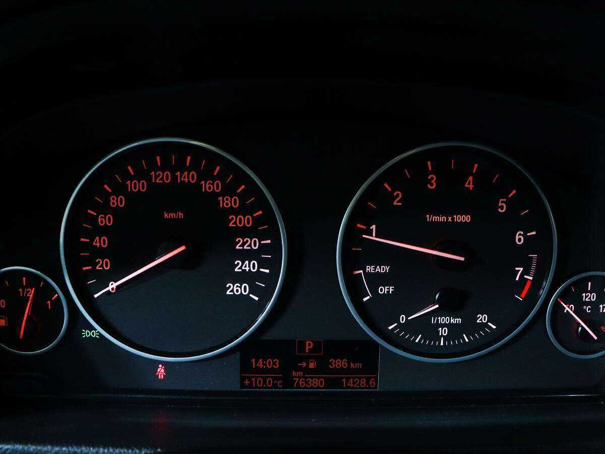 БМВ 3 серии б/у, 2014, Автоматическая. Фото: #9