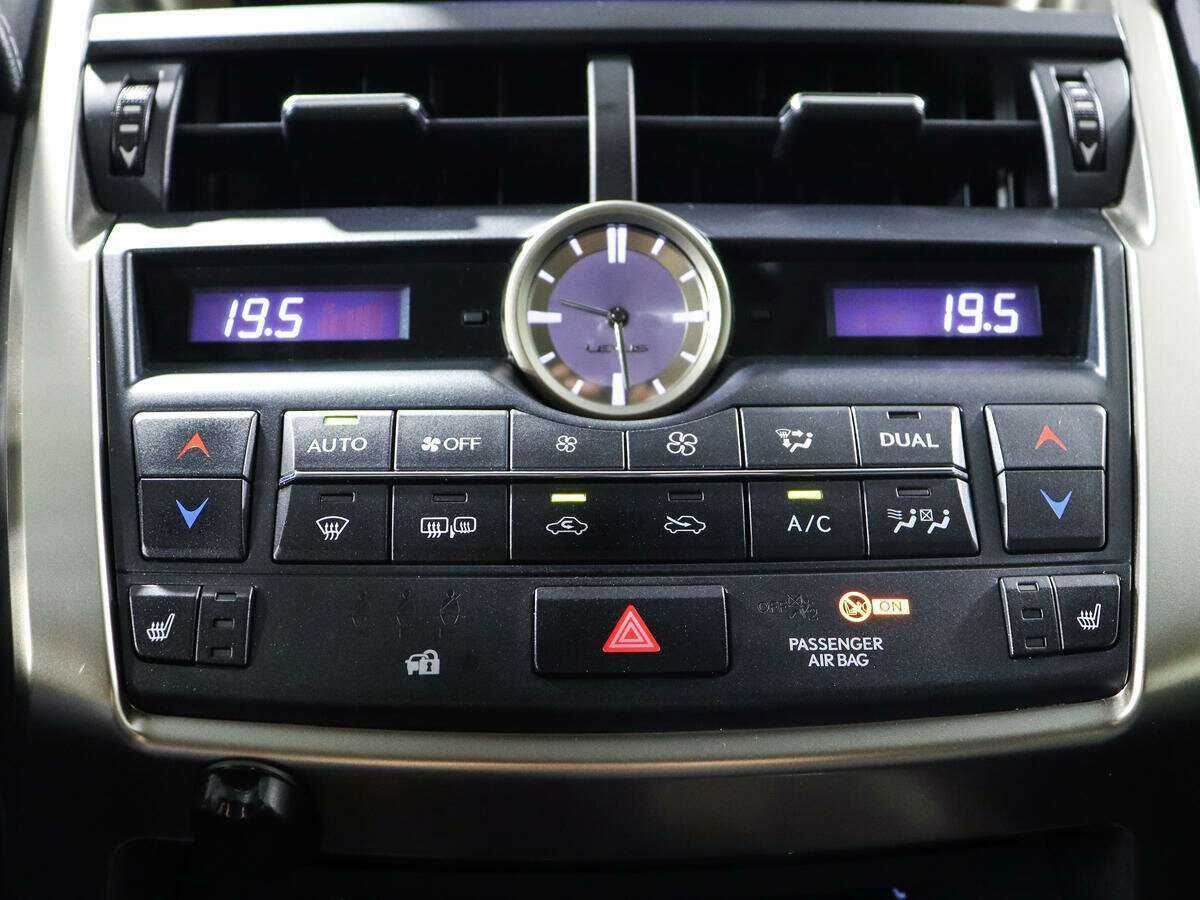 Lexus NX б/у, 2017, Вариатор. Фото: #17