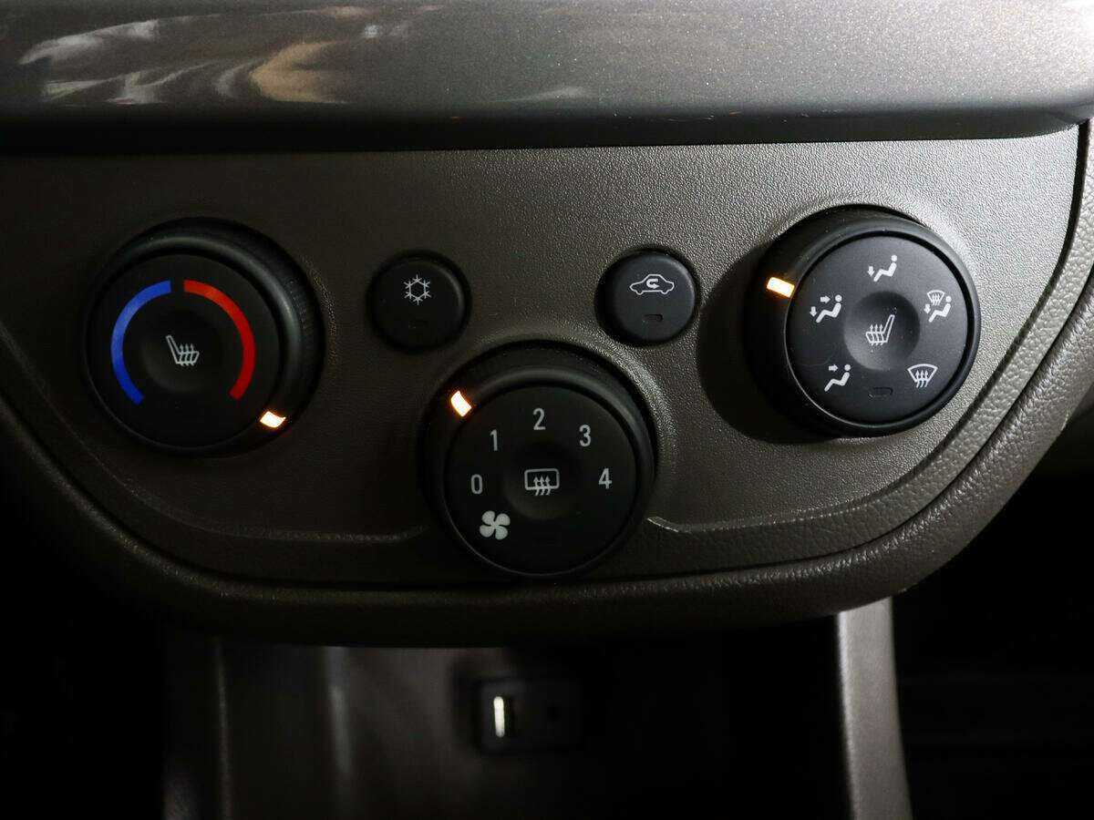 Chevrolet Cobalt б/у, 2020, Автоматическая. Фото: #14