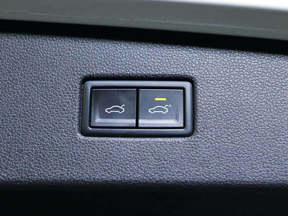 Volkswagen Tiguan б/у, 2019, Роботизированная. Фото: #11