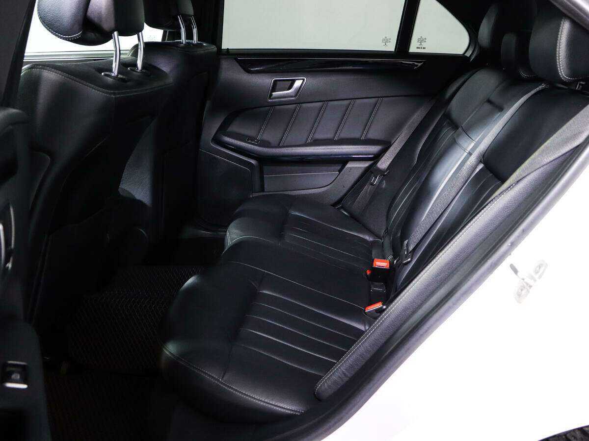 Мерседес-Бенц Е-Класс б/у, 2015, Автоматическая. Фото: #9