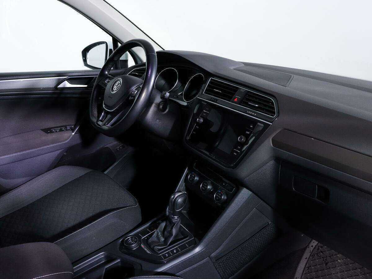 Volkswagen Tiguan б/у, 2018, Роботизированная. Фото: #7