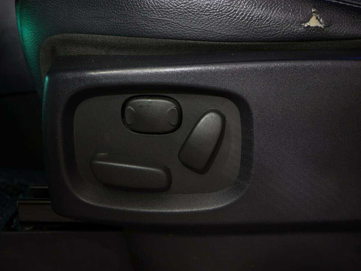 Лэнд Ровер Дискавери б/у, 2013, Автоматическая. Фото: #17