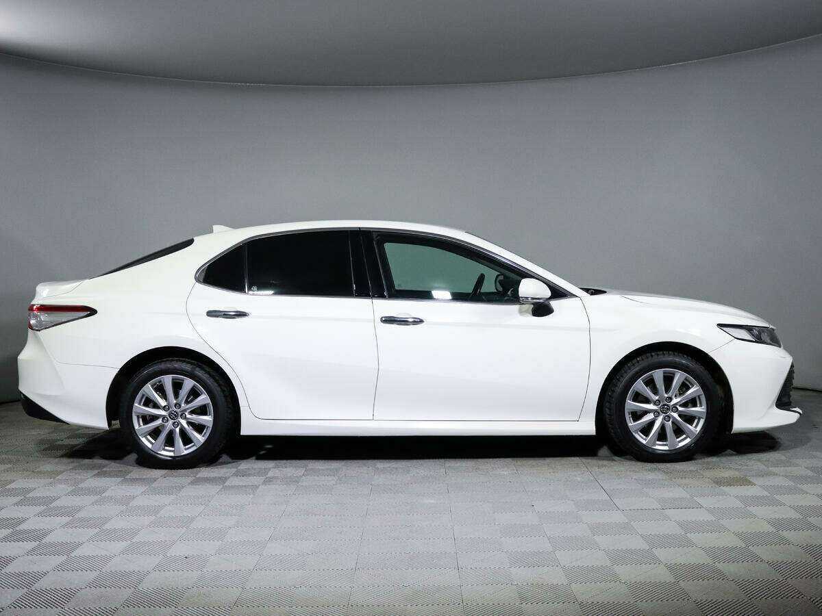 Тойота Камри б/у, 2018, Автоматическая. Фото: #3